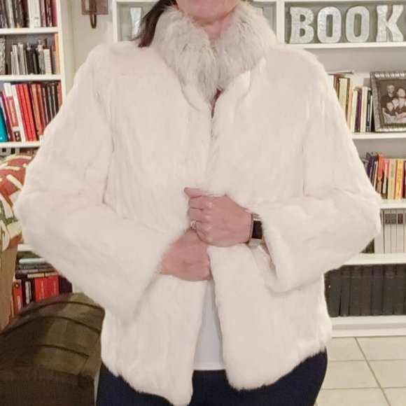 Jackets & Blazers - 🌟Host Pick🌟 White 100% Genuine Rabbit Fur Coat Estate Collection Vintage